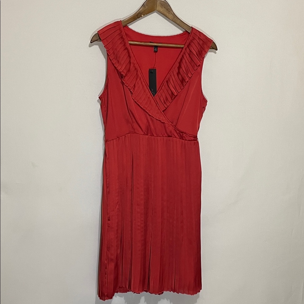 Apt. 9 Red Pleated Sleeveless midi Dress Sz Medium
